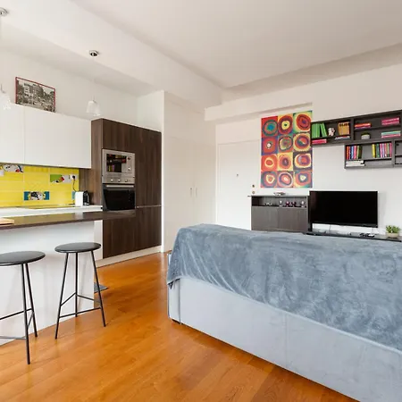 Bright Milan- Citta Studi With Balcony דירה *