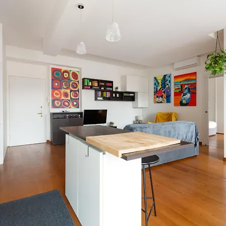 Bright Milan- Citta Studi With Balcony דירה *